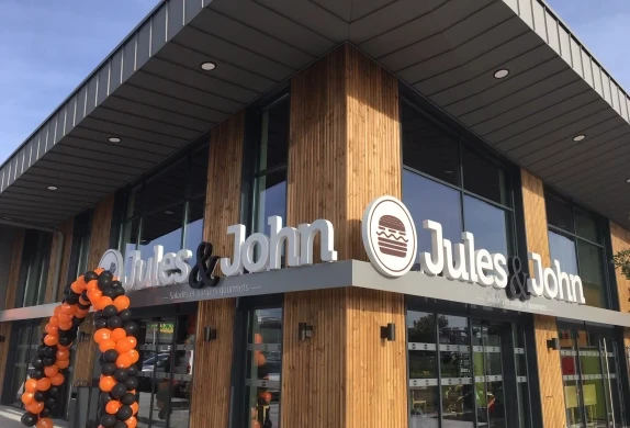 Laval - Jules & John